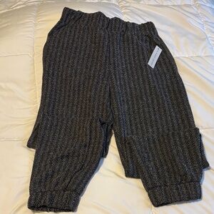 Stylish women black Herringbone jogger